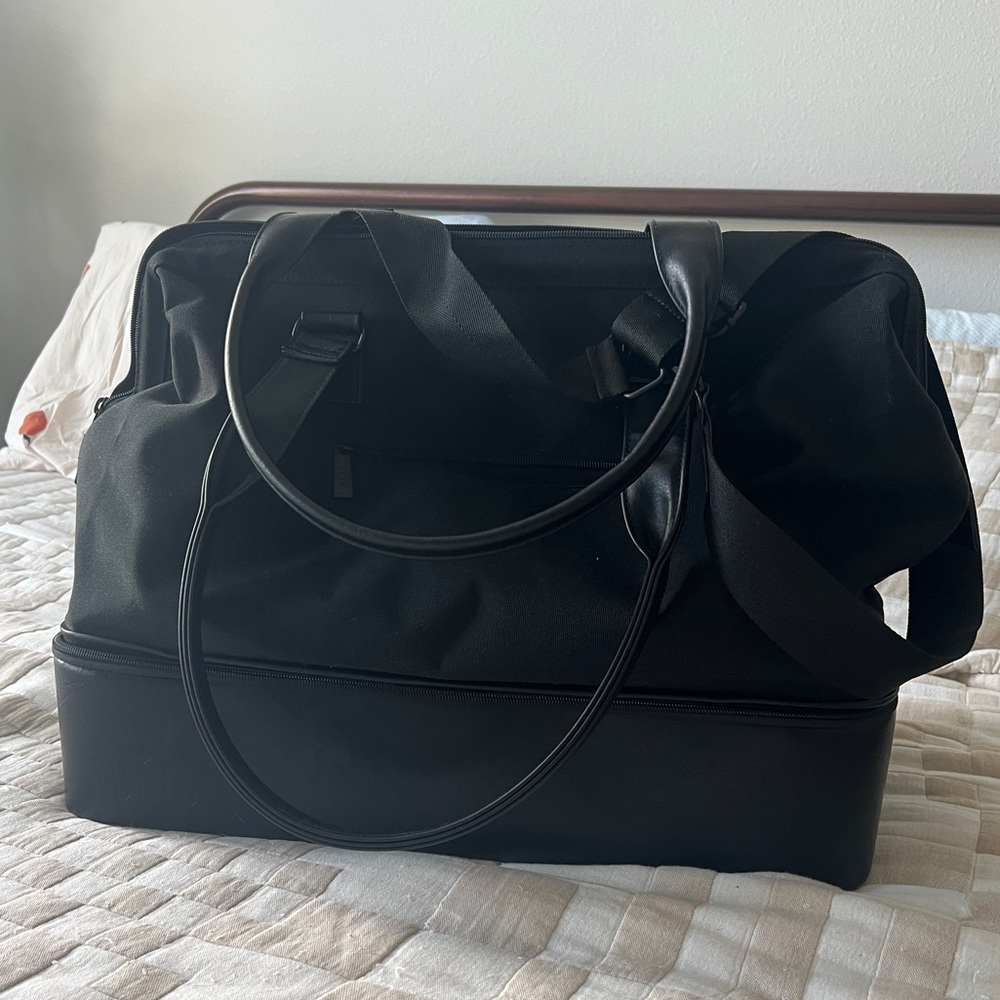 Beis The convertible Weekender Bag